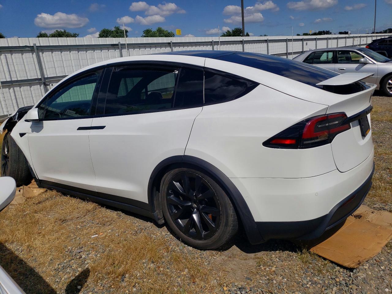 2022 Tesla Model x VIN 7SAXCDE55NF339480 photo 2