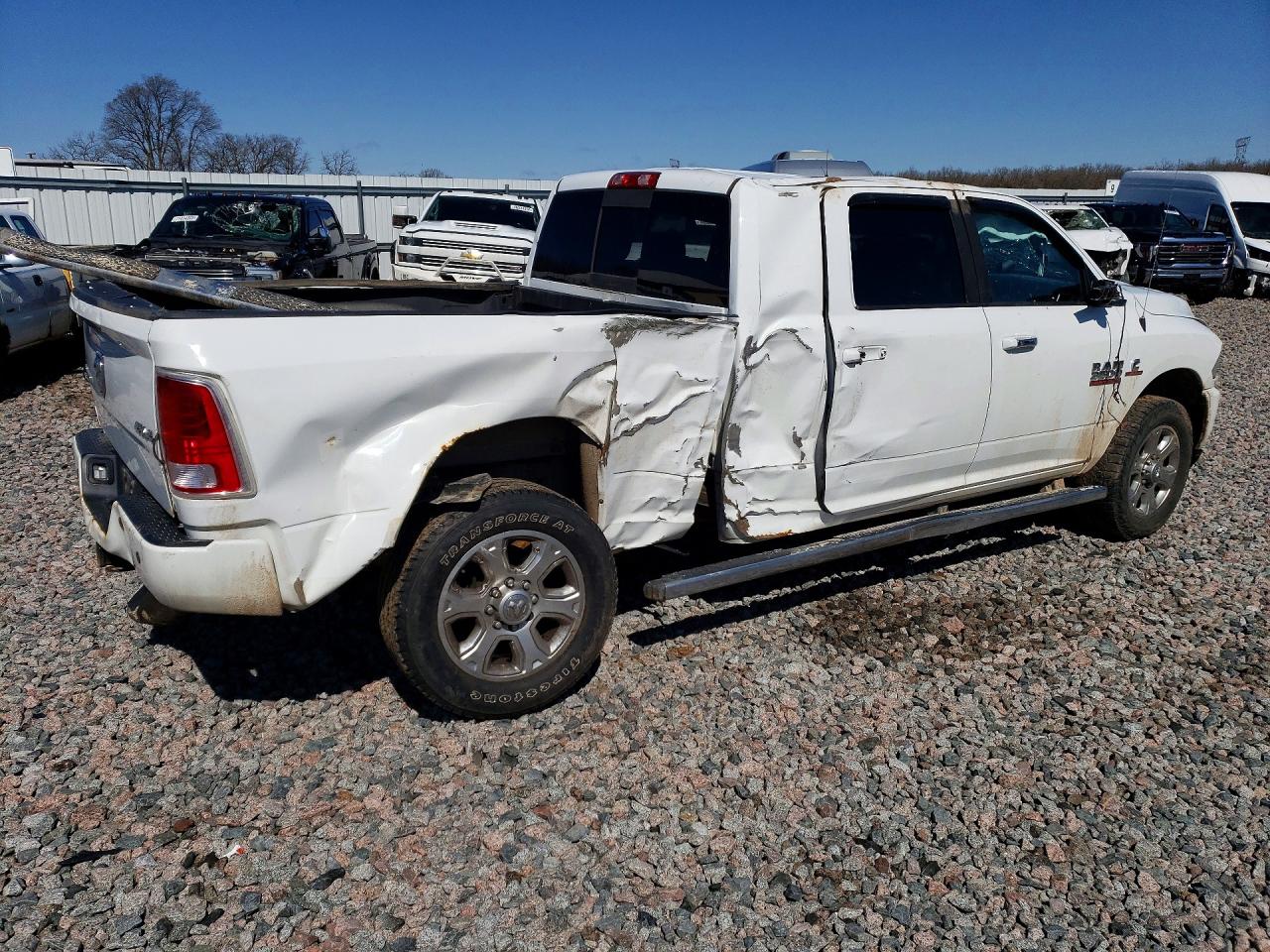 2014 Ram 3500 VIN 3C63R3NL0EG326284 photo 3