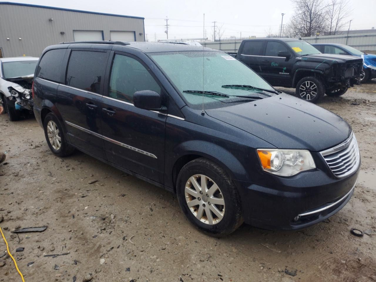 2014 Chrysler Minivan VIN 2C4RC1BG2ER435744 photo 4