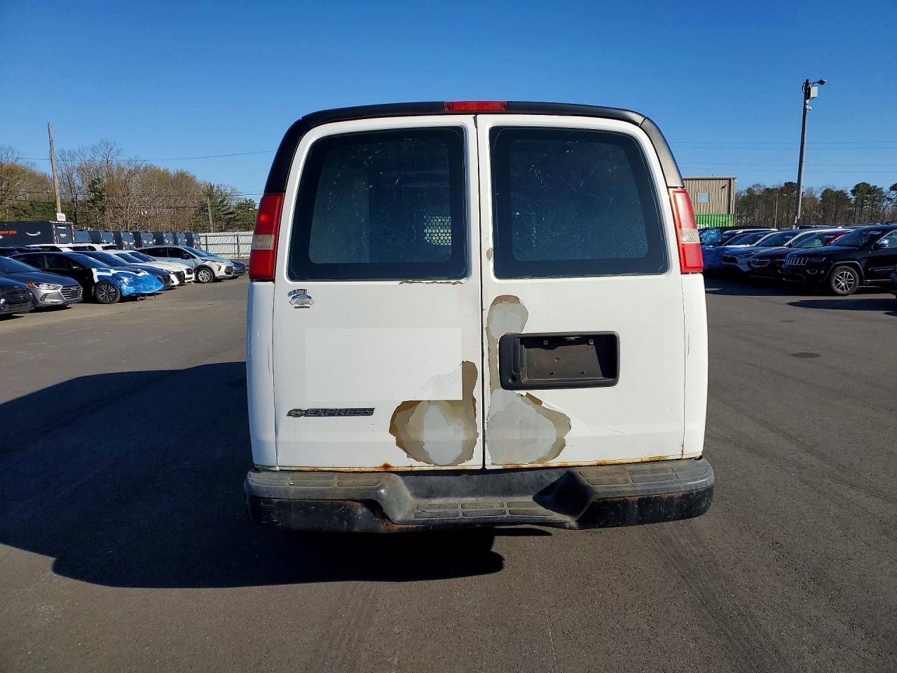 2008 CHEV Express VIN 1GCGG25C181213912 photo 6
