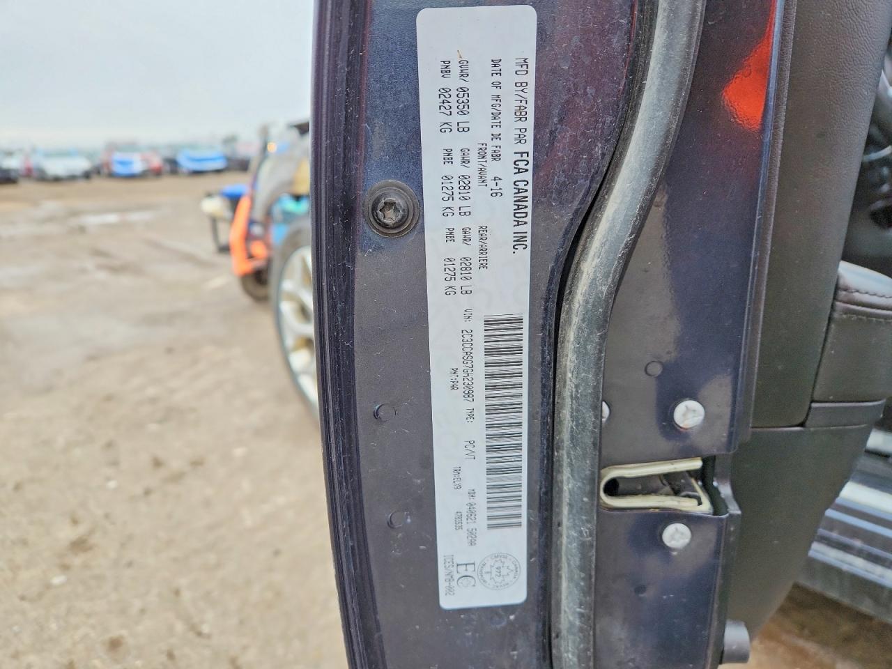 2016 Chrysler 300 VIN 2C3CCASG7GH230987 photo 12