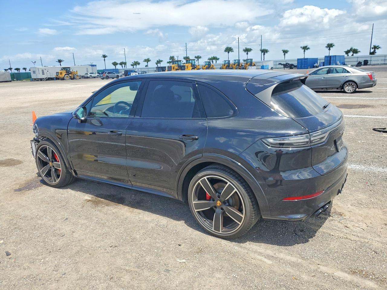 2021 Porsche Cayenne VIN WP1AG2AY3MDA33930 photo 2