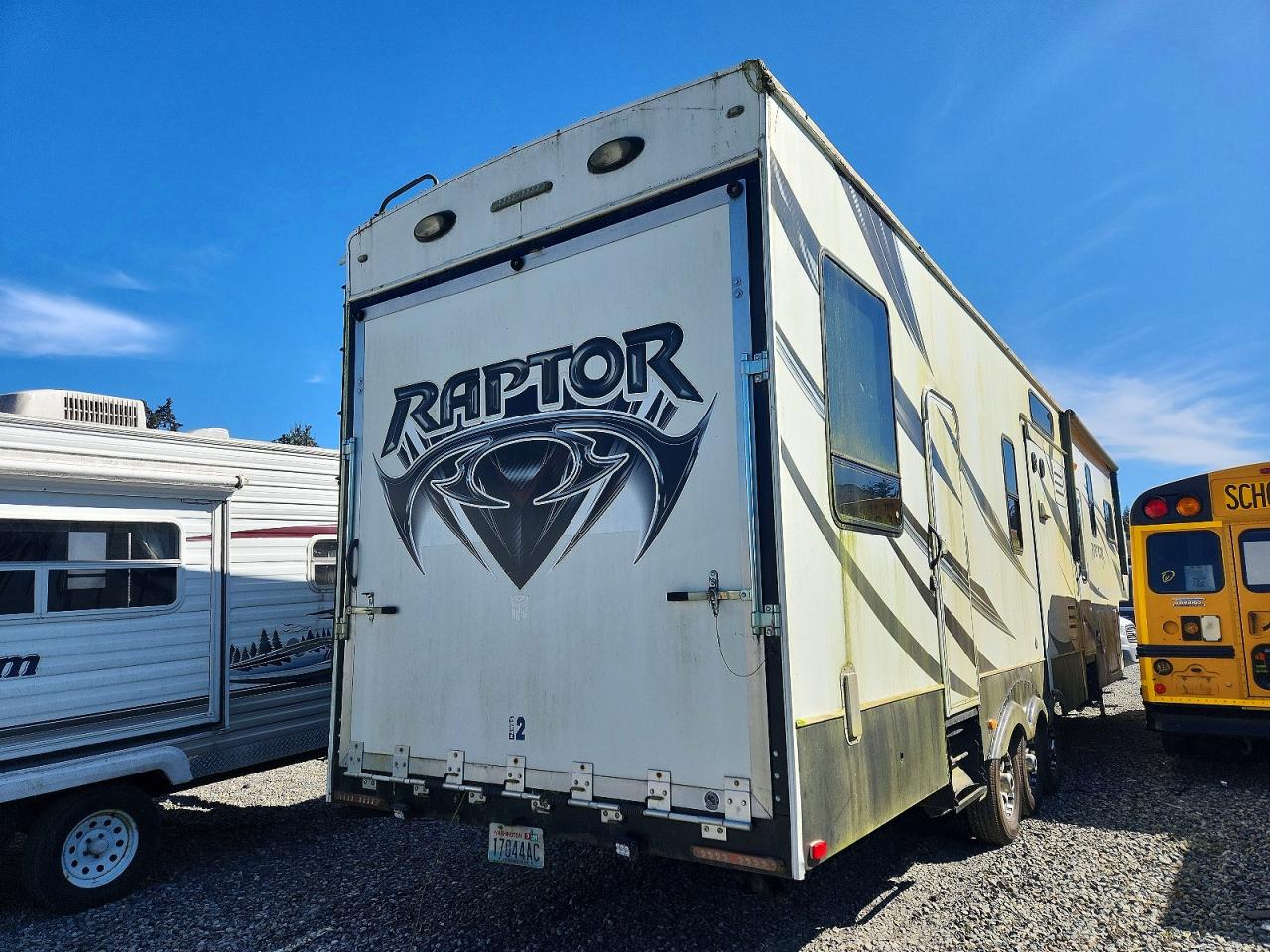 2013 KEYSTONE Trailer VIN 4YDF37731DR801559 photo 4