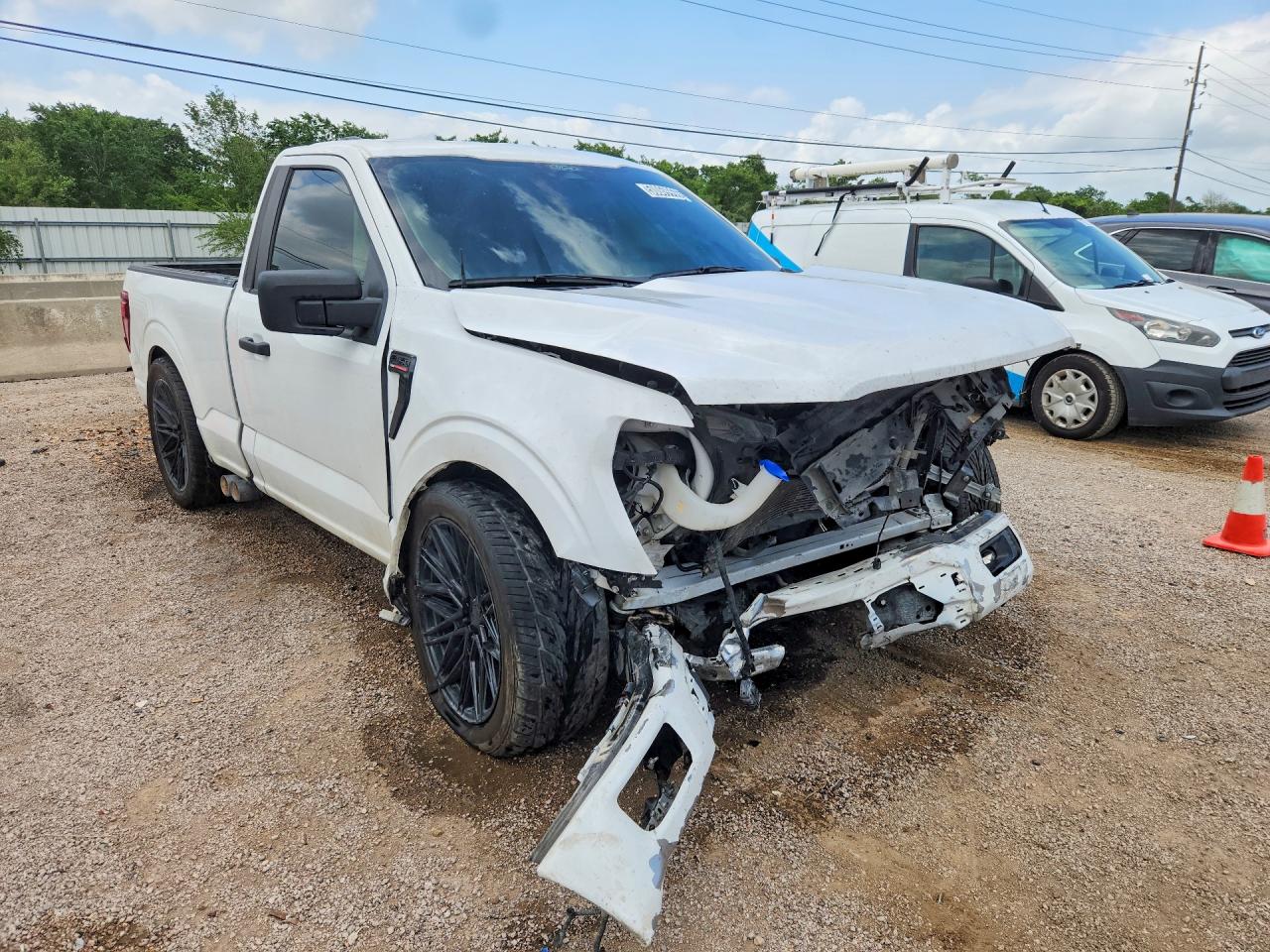 2025 Ford F150 VIN 1FTMF1K56SKD79575 photo 4