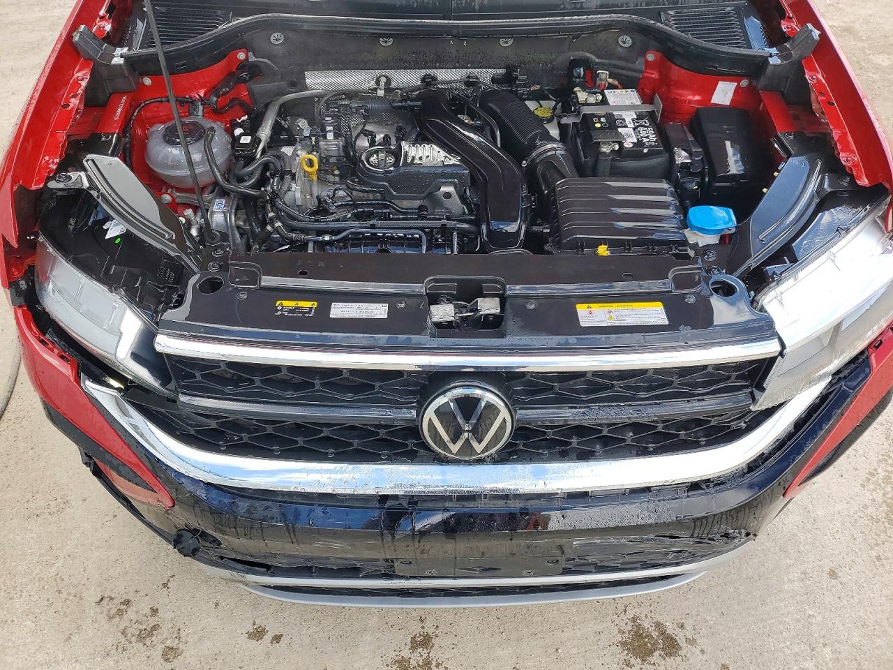 2024 Volkswagen All other VIN 3VVUX7B29RM089728 photo 12