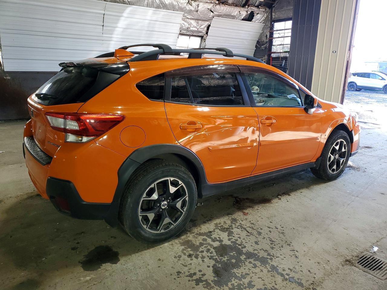 2018 Subaru Crosstrek VIN JF2GTADC8J8231572 photo 3