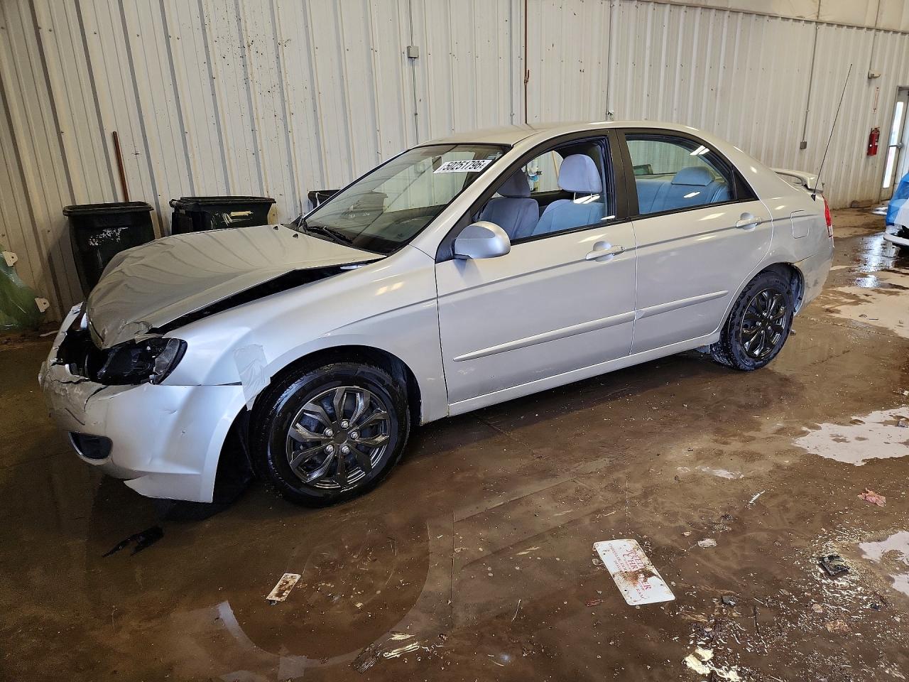 2009 Kia Spectra VIN KNAFE221695609152 photo 1