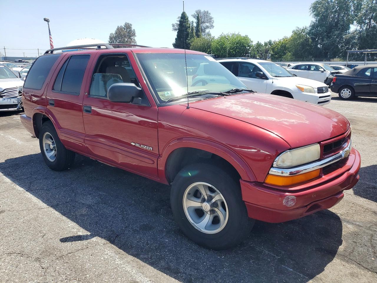 2002 Chevrolet Blazer VIN 1GNCS13W12K114066 photo 4