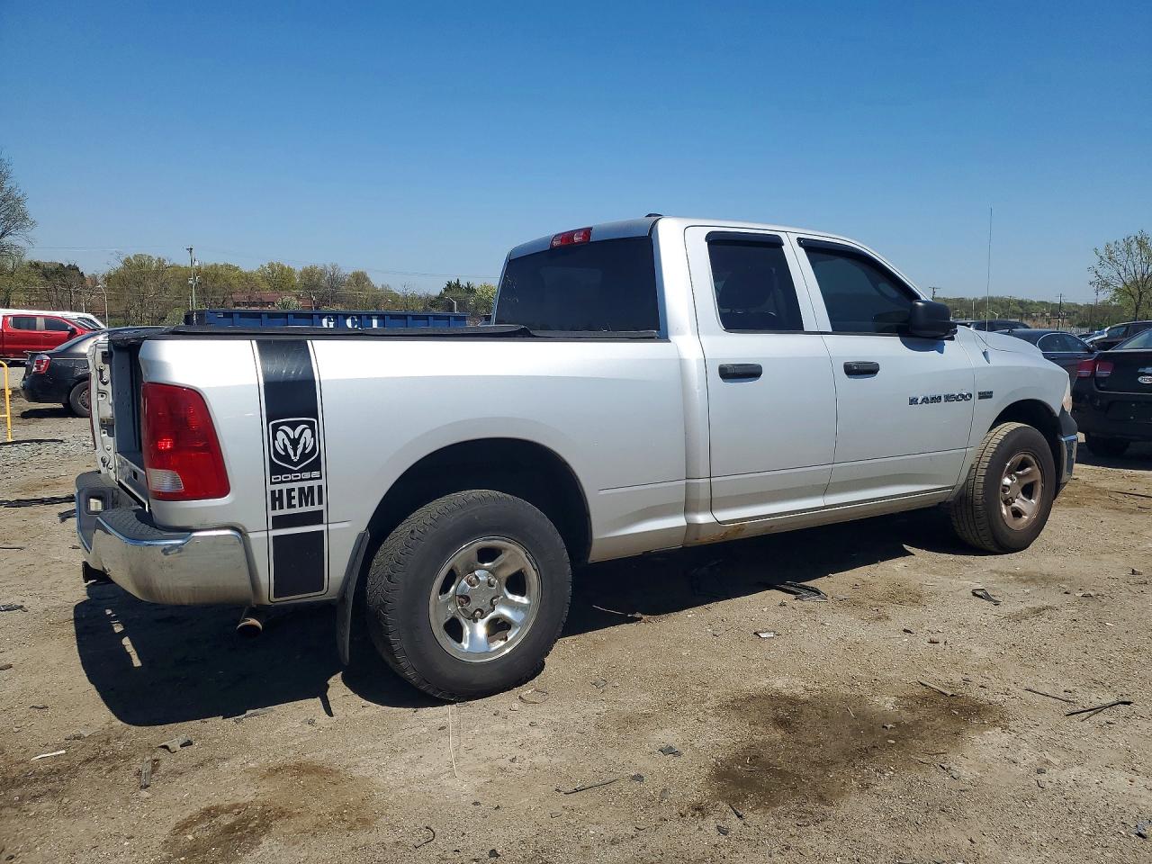 2011 Dodge Ram 1500 VIN 1D7RV1GT3BS692279 photo 3