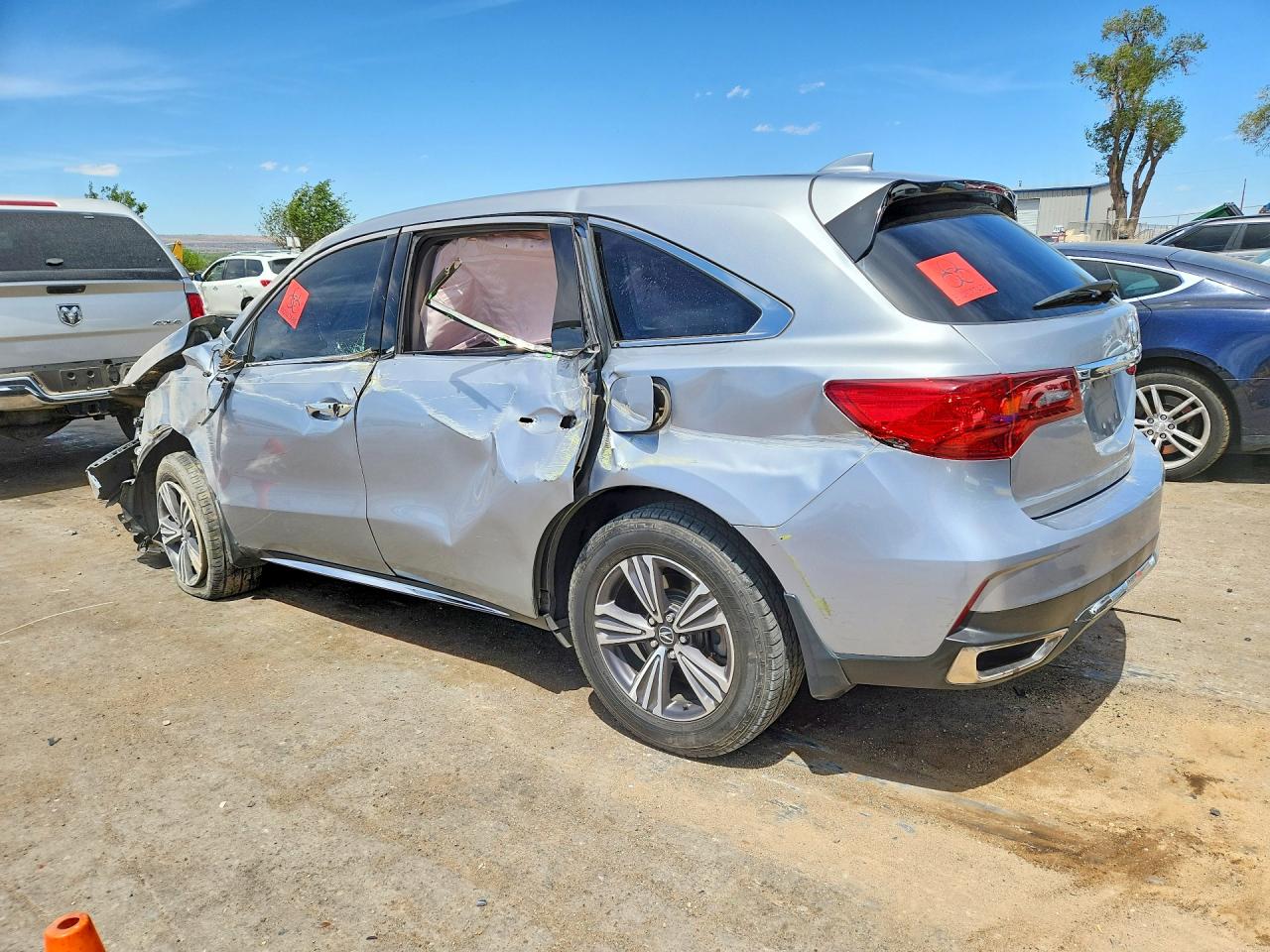 2017 Mdx VIN 5J8YD3H39HL002137 photo 2