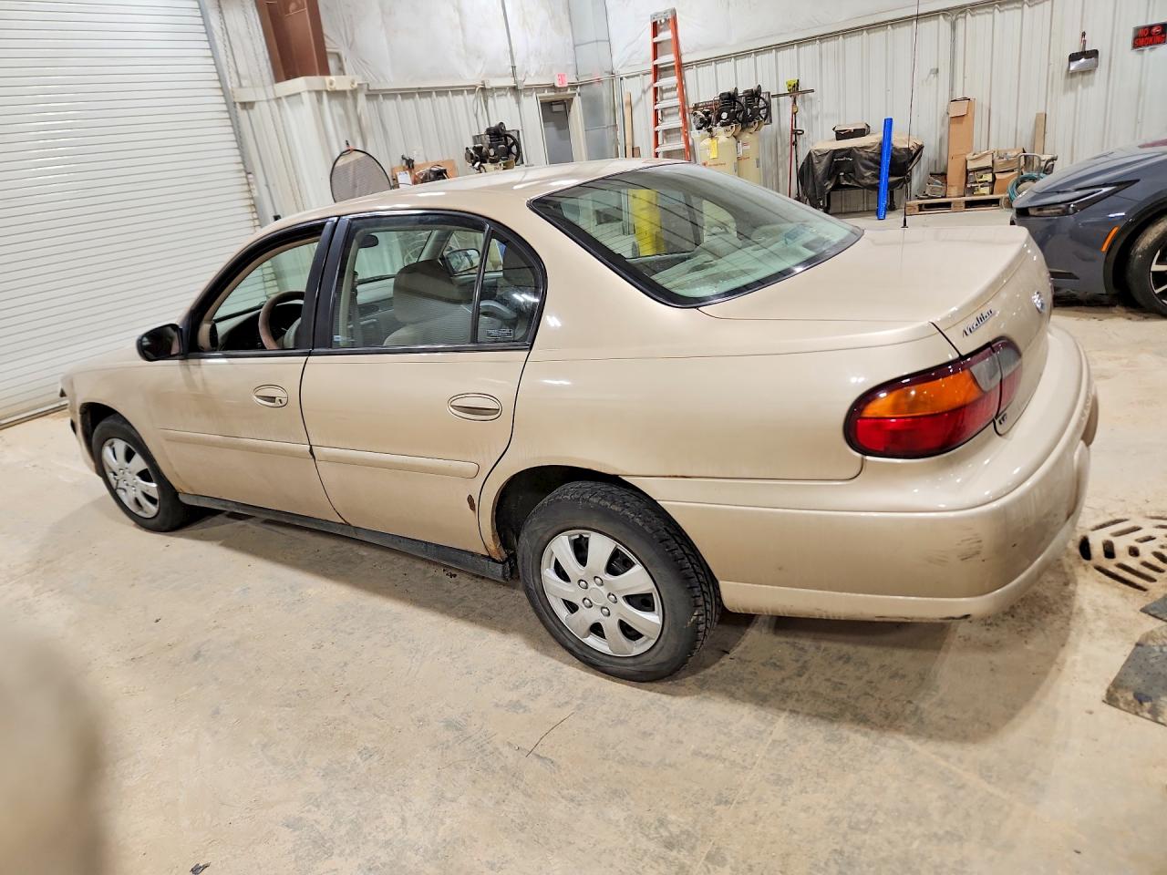 2001 CHEV Malibu VIN 1G1ND52J016129179 photo 2