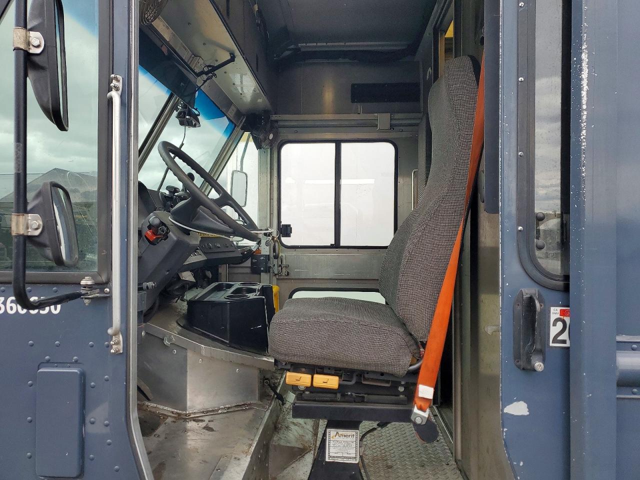 2021 FREIGHTLINER All other VIN 4UZAC2EA6MCMN0101 photo 7
