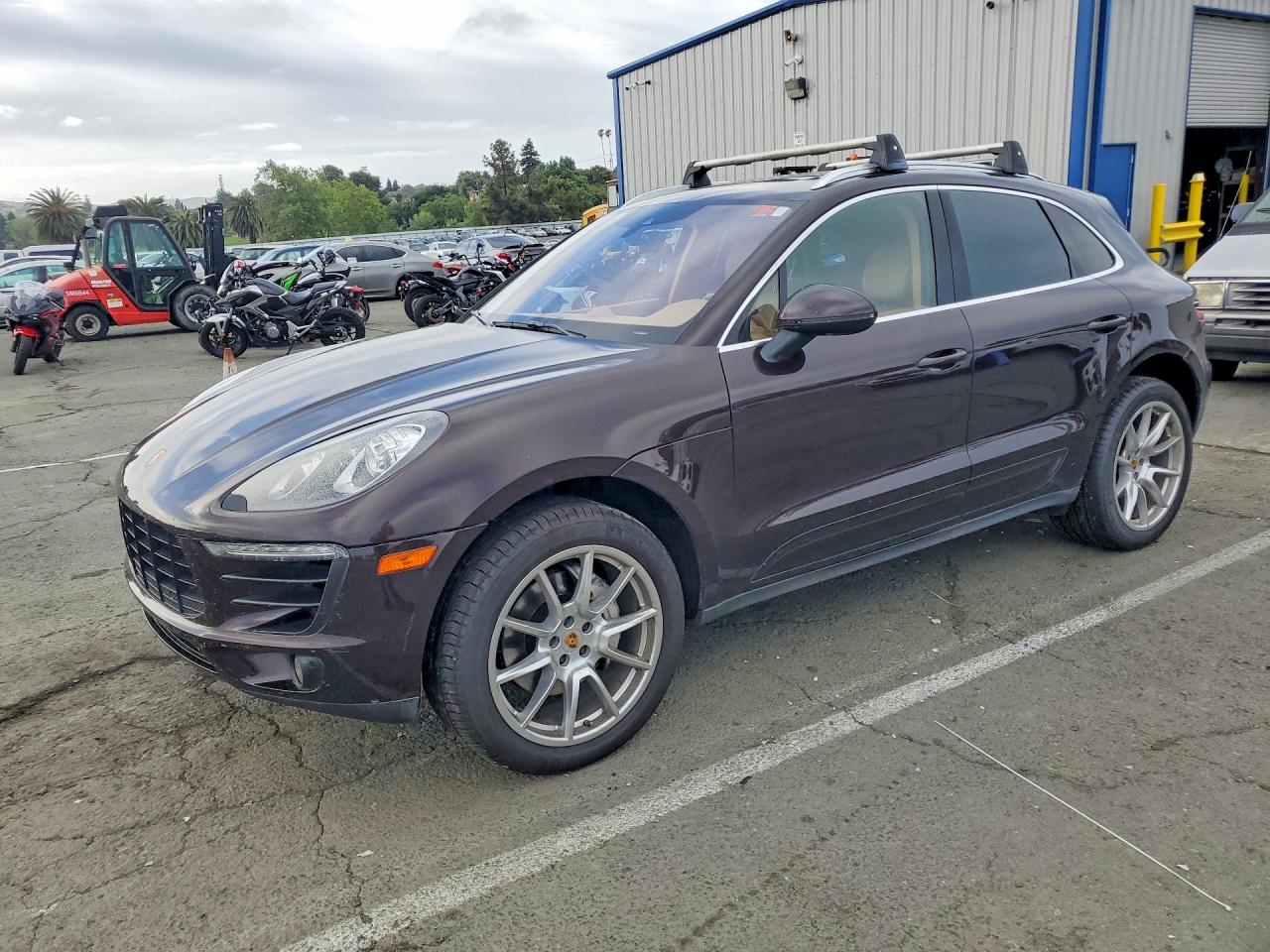 2017 PORSCHE Macan VIN WP1AB2A51HLB13257 photo 1