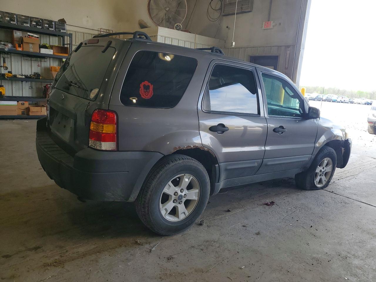 2006 Ford Escape VIN 1FMYU93Z36KA42287 photo 3