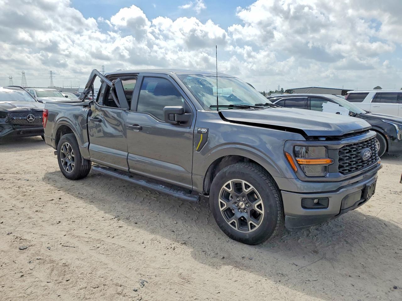 2025 Ford F150 VIN 1FTEW2KP9SKD26817 photo 4