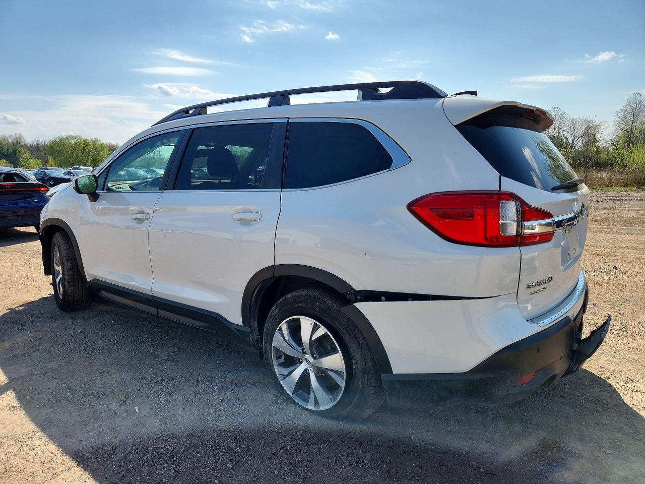 2021 Subaru Ascent VIN 4S4WMAFD6M3418285 photo 2