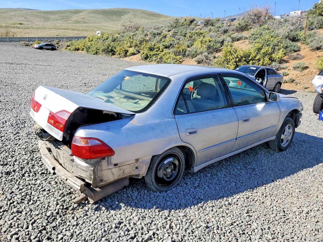 1999 Honda Accord VIN JHMCG6672XC021228 photo 3