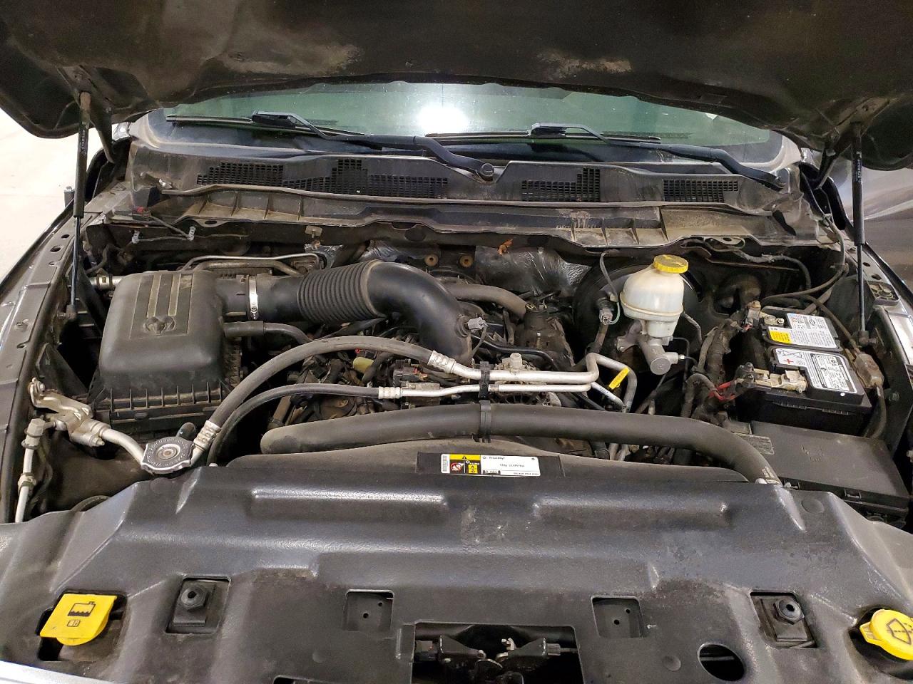 2018 Ram 1500 VIN 3C6RR7LT0JG195775 photo 11