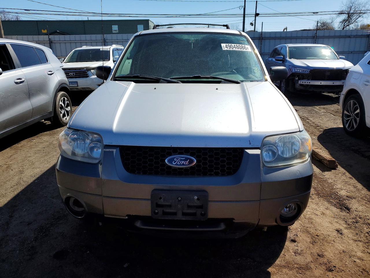 2005 Ford Escape VIN 1FMYU93145KA44025 photo 5