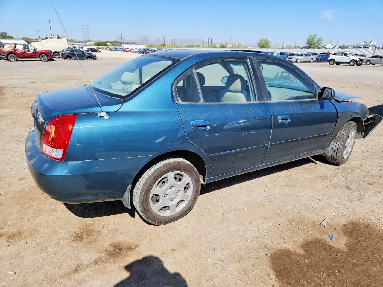 2002 Hyundai Elantra VIN KMHDN45D12U291413 photo 3