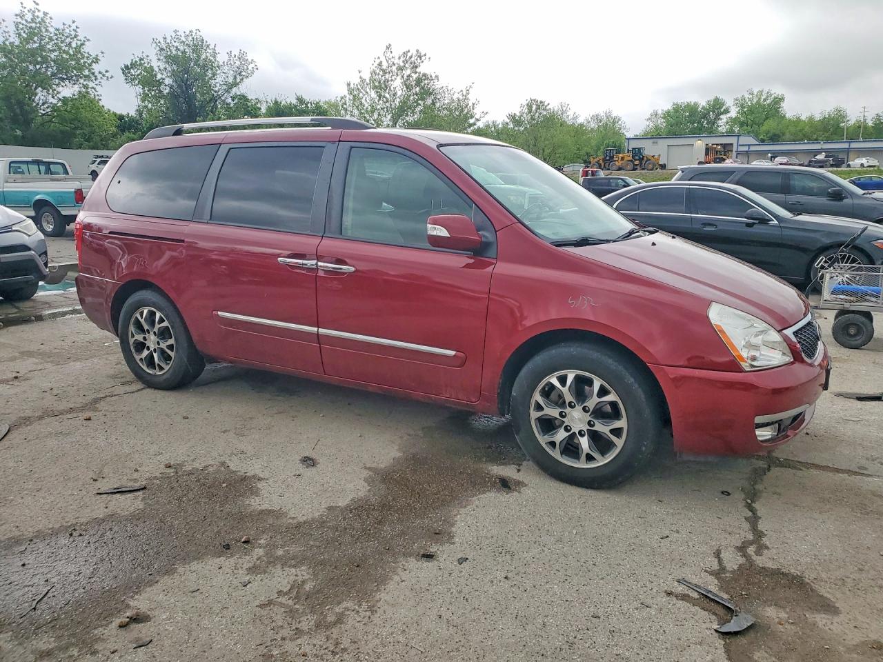 2014 Kia SEDONA VIN KNDMH4C70E6552774 photo 4