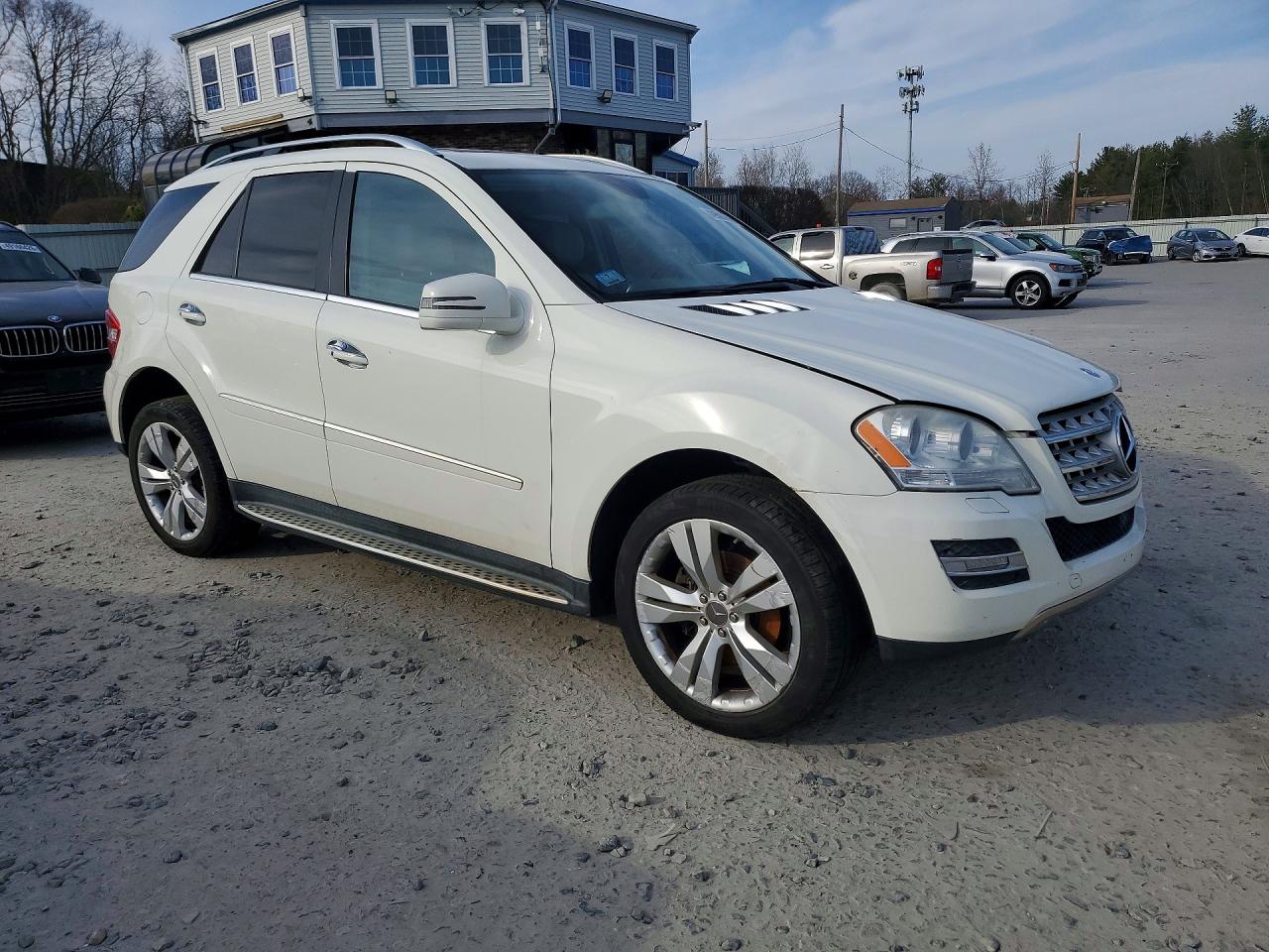 2011 Mercedes-Benz M-class VIN 4JGBB8GB8BA642905 photo 4