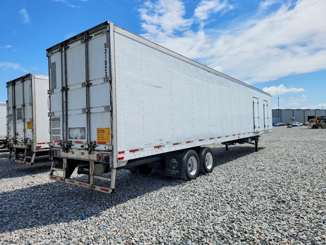 2014 UTILITY All models VIN 1UYVS2530EM920601 photo 4