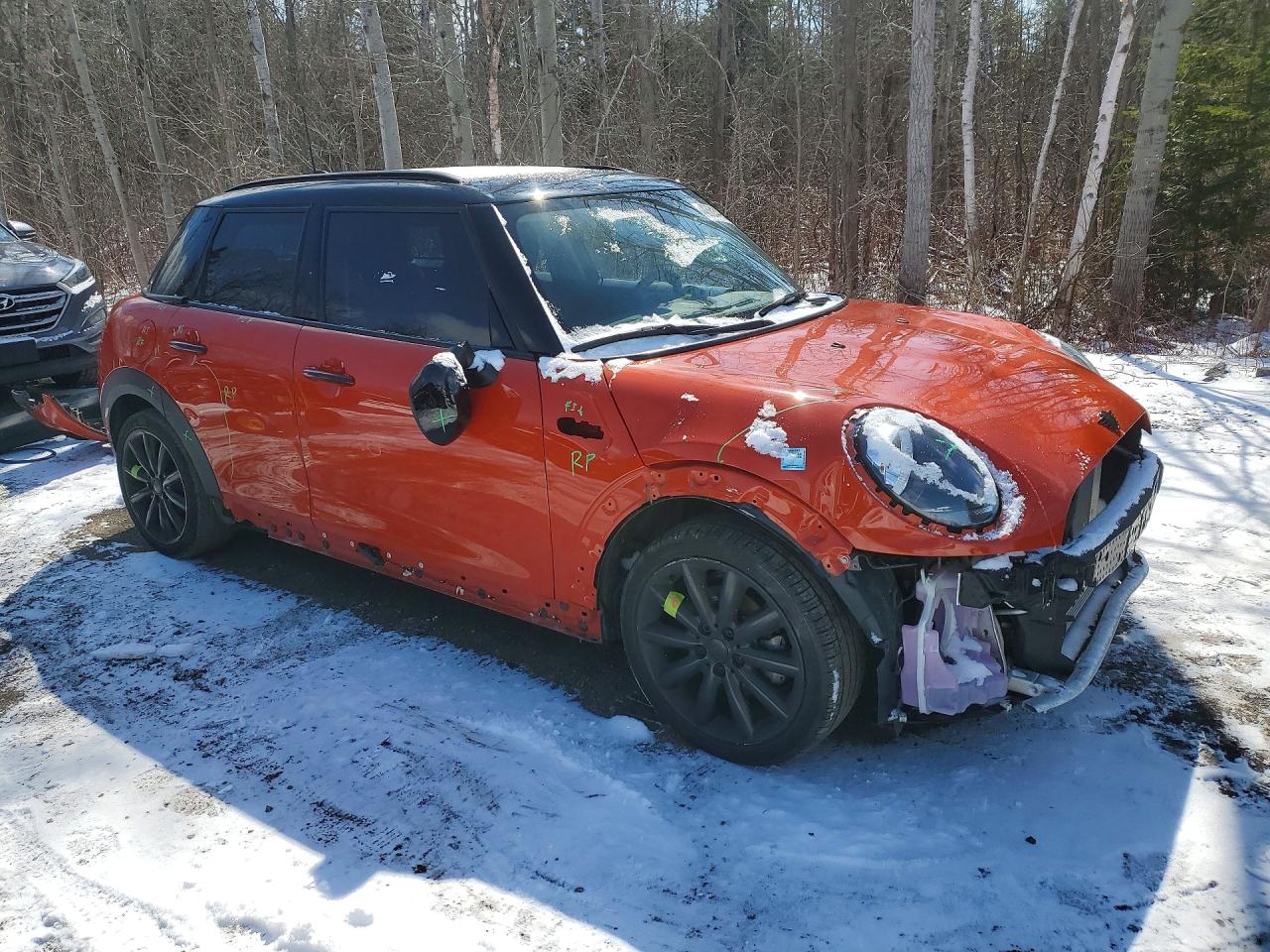 2021 MINI Cooper VIN WMWXU7C08M2P32942 photo 4