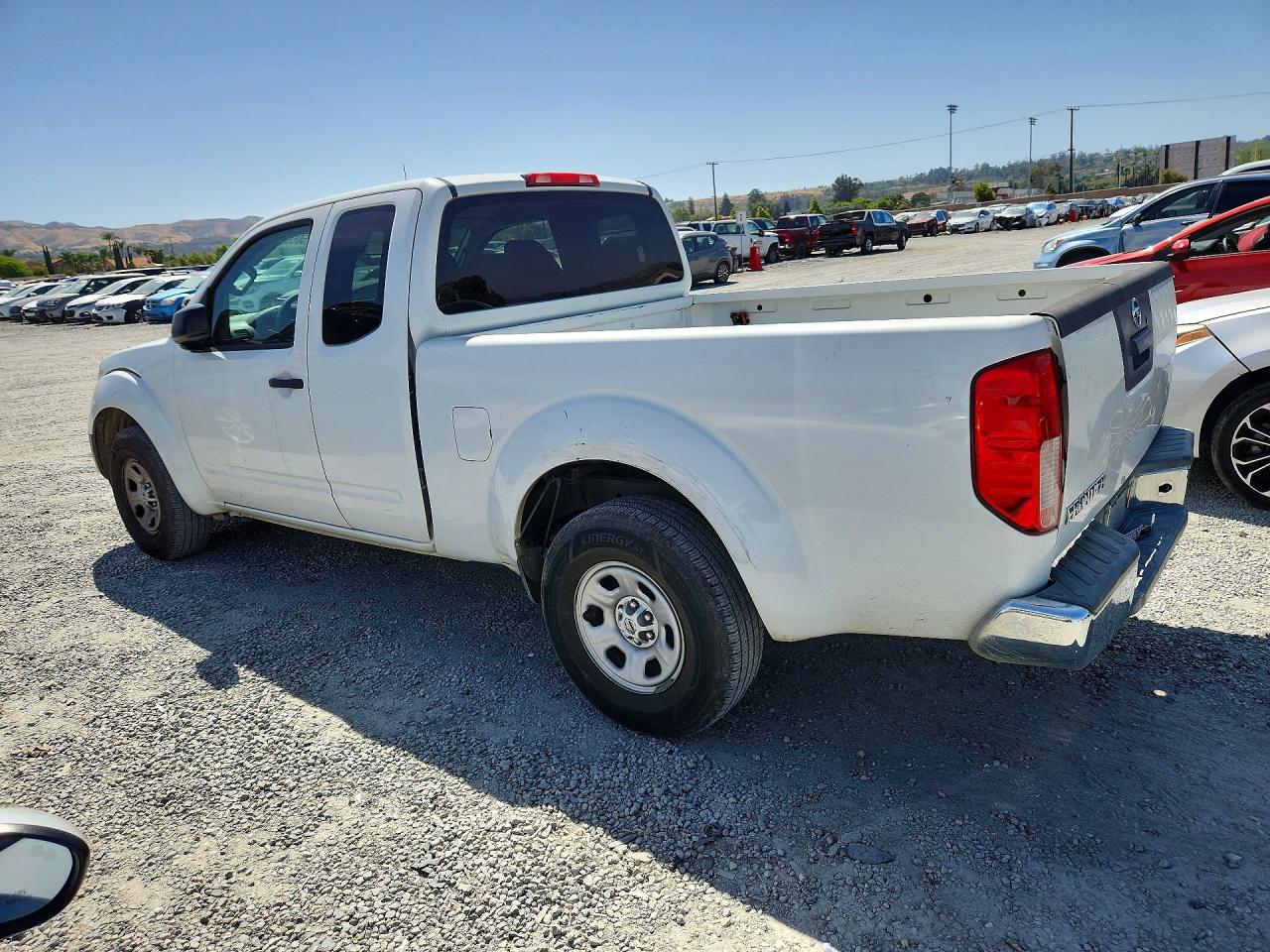 2016 Nissan Frontier VIN 1N6BD0CT5GN711075 photo 2
