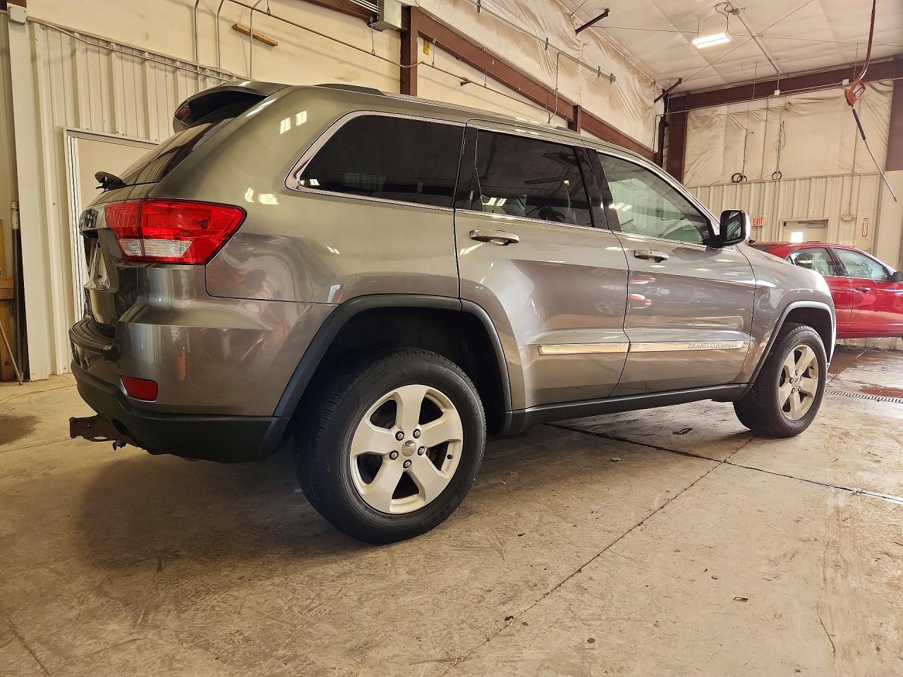 2012 Jeep Cherokee VIN 1C4RJFAG4DC544671 photo 3