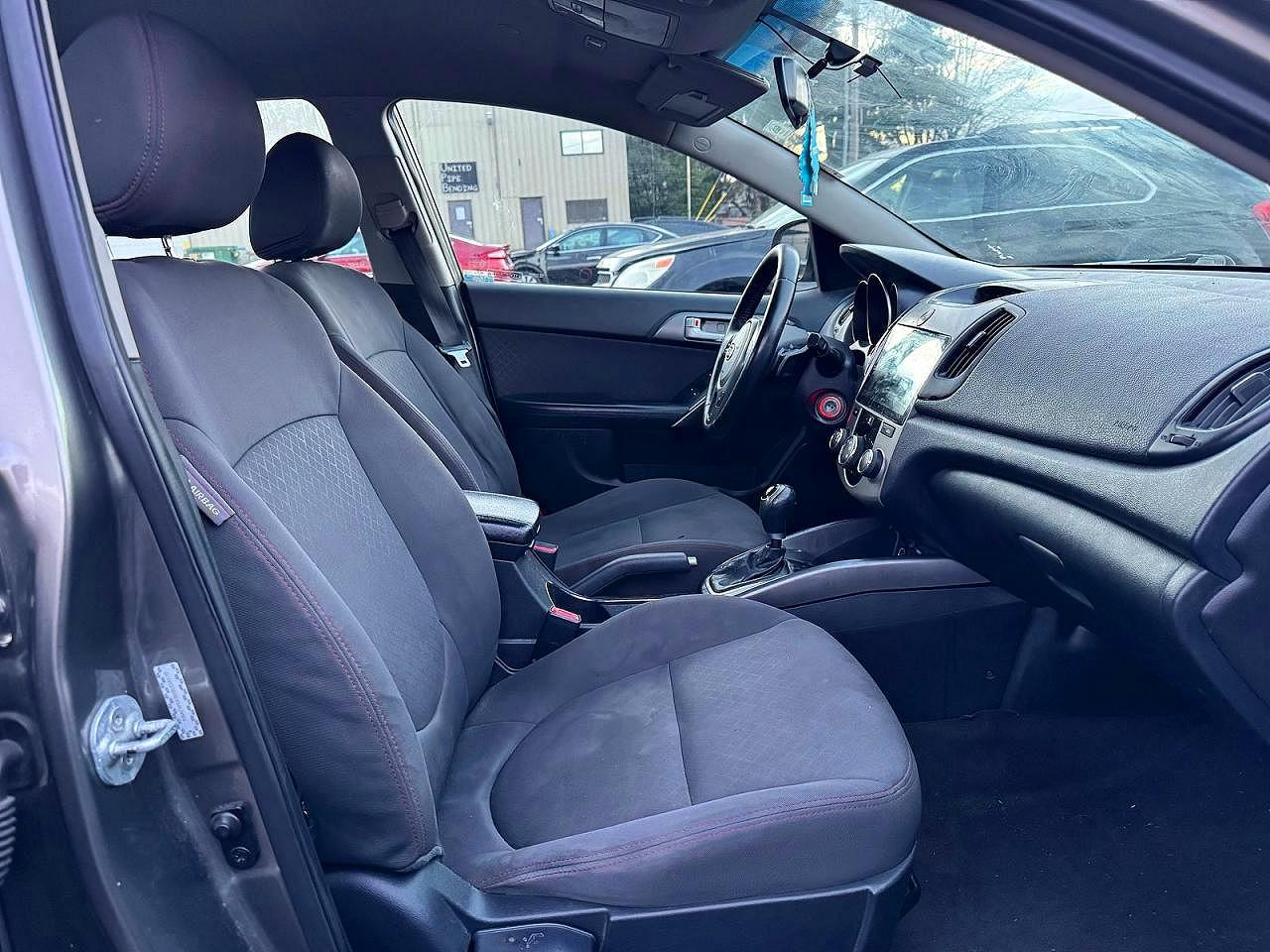 2011 Kia Forte VIN KNAFW4A30B5334170 photo 5