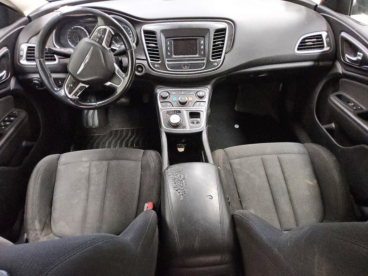 2017 Chrysler 200 VIN 1C3CCCFB9HN506590 photo 8