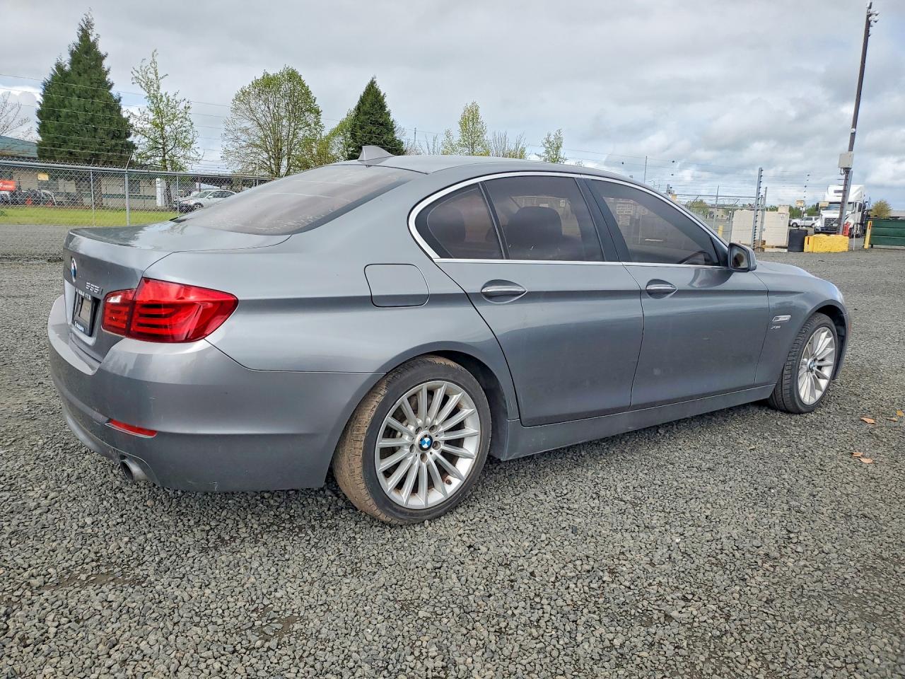 2012 BMW 5 series VIN WBAFU7C57CDU62614 photo 3