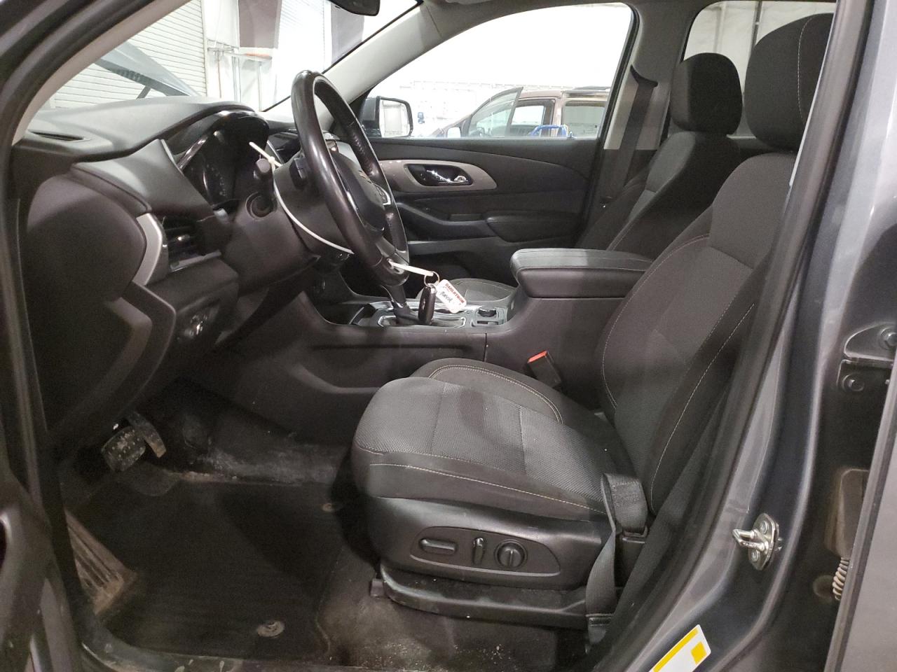 2019 Traverse VIN 1GNEVGKWXKJ150431 photo 7