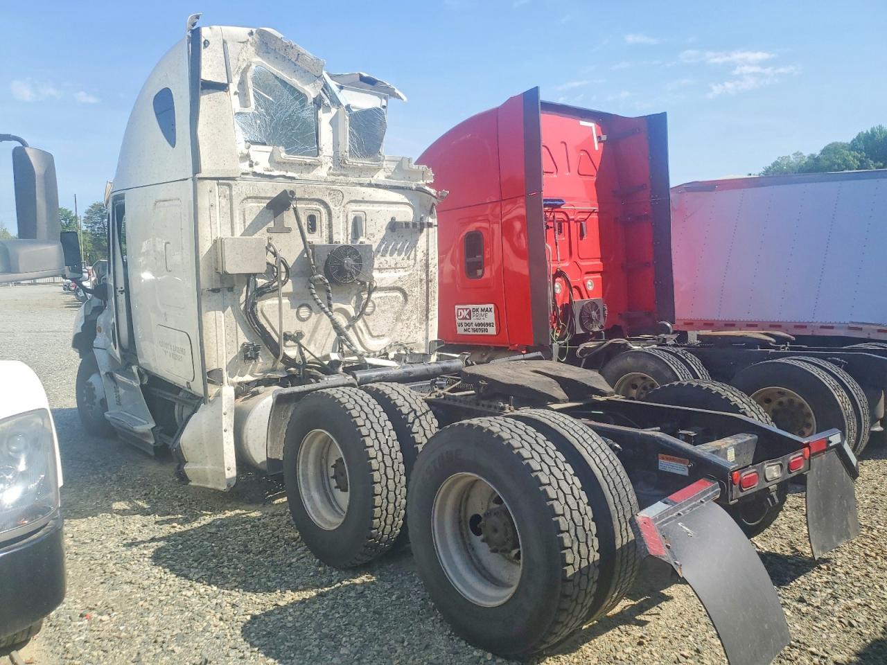 2020 FREIGHTLINER All other VIN 3AKJGLDR9LDLT6812 photo 3