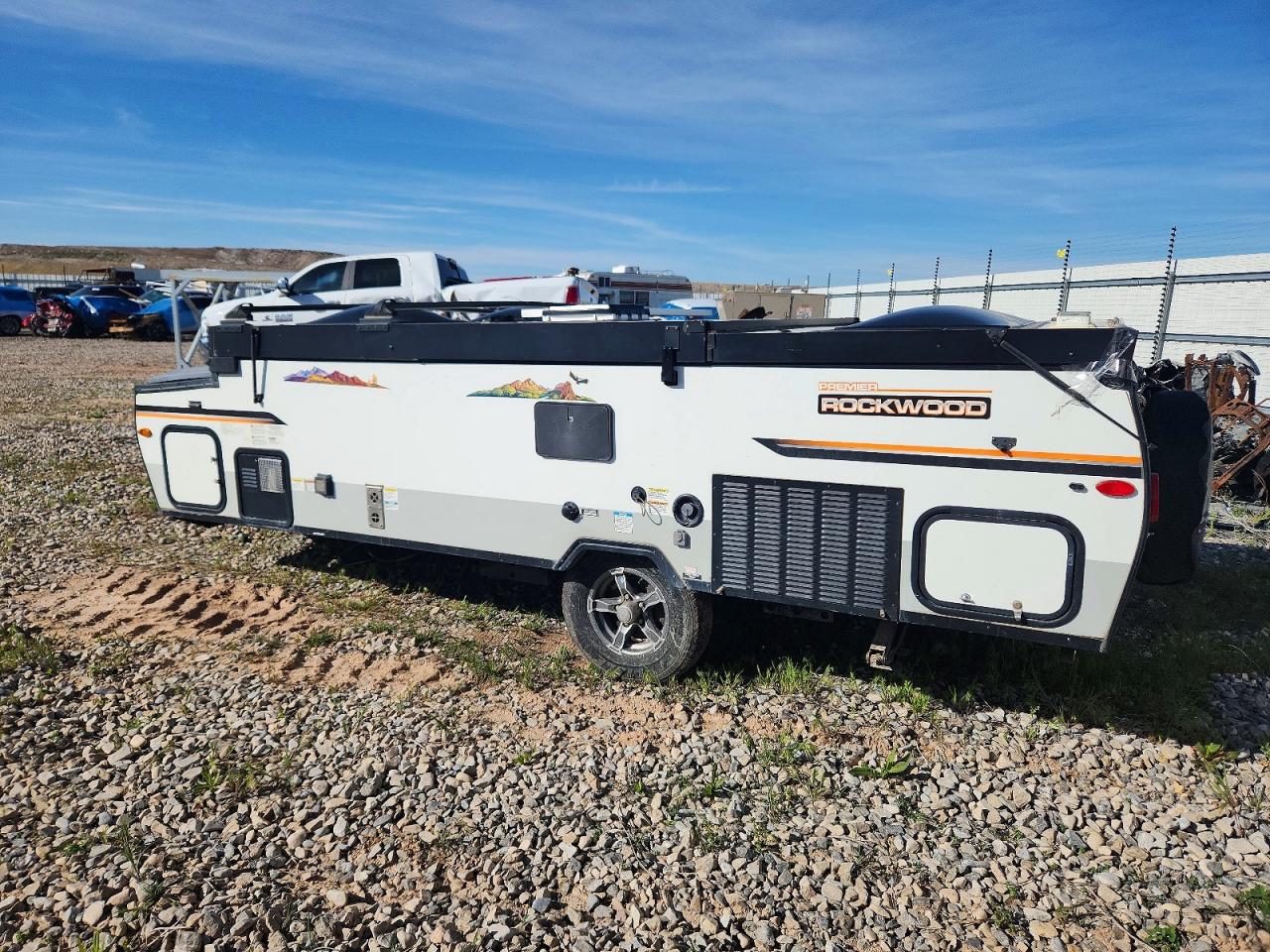 2022 FORESRIVER Premier VIN 4X4CPR217ND316685 photo 3