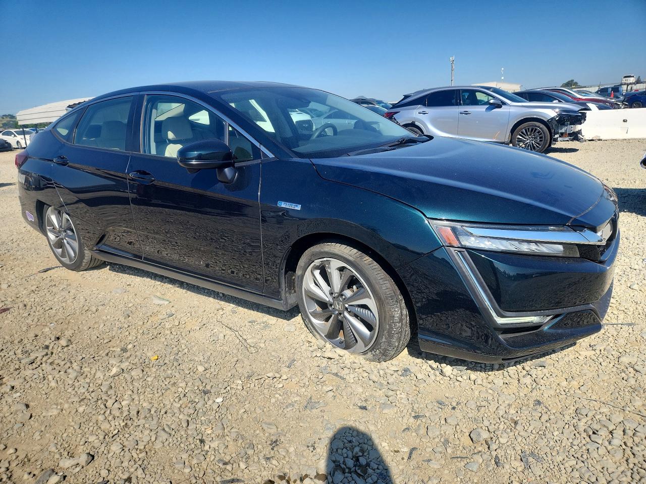 2019 Honda Clarity VIN JHMZC5F12KC003641 photo 4