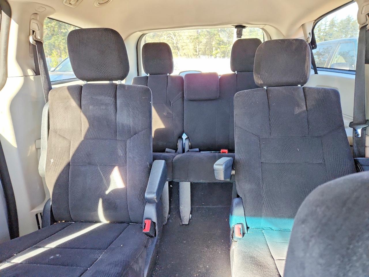 2011 Dodge Caravan VIN 2D4RN4DG9BR613575 photo 10