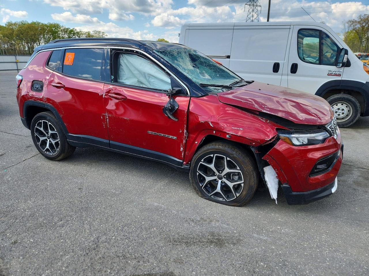 2025 Jeep Compass VIN 3C4NJDCNXST522349 photo 4