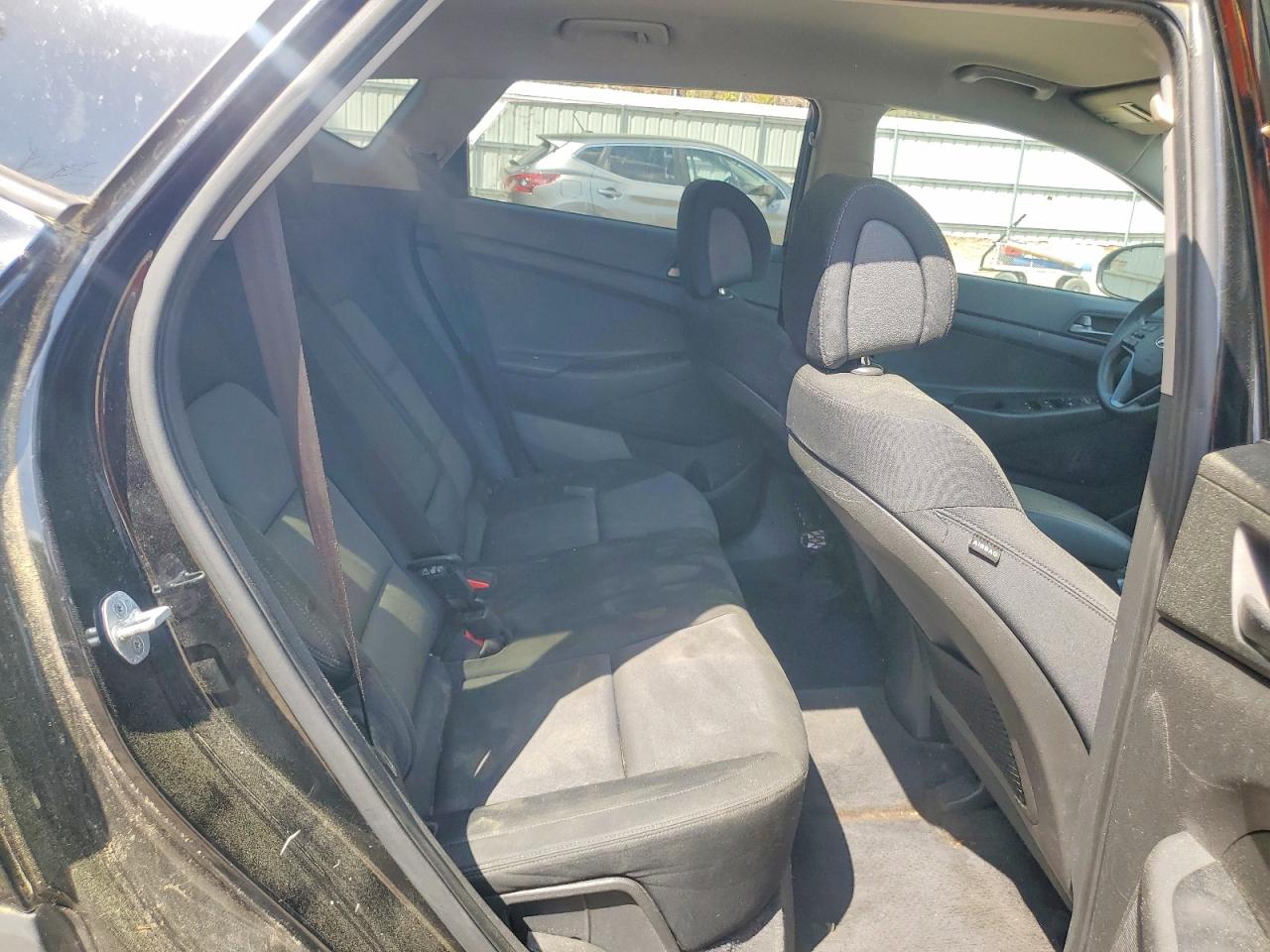 2016 Hyundai Tucson VIN KM8J33A49GU195044 photo 11