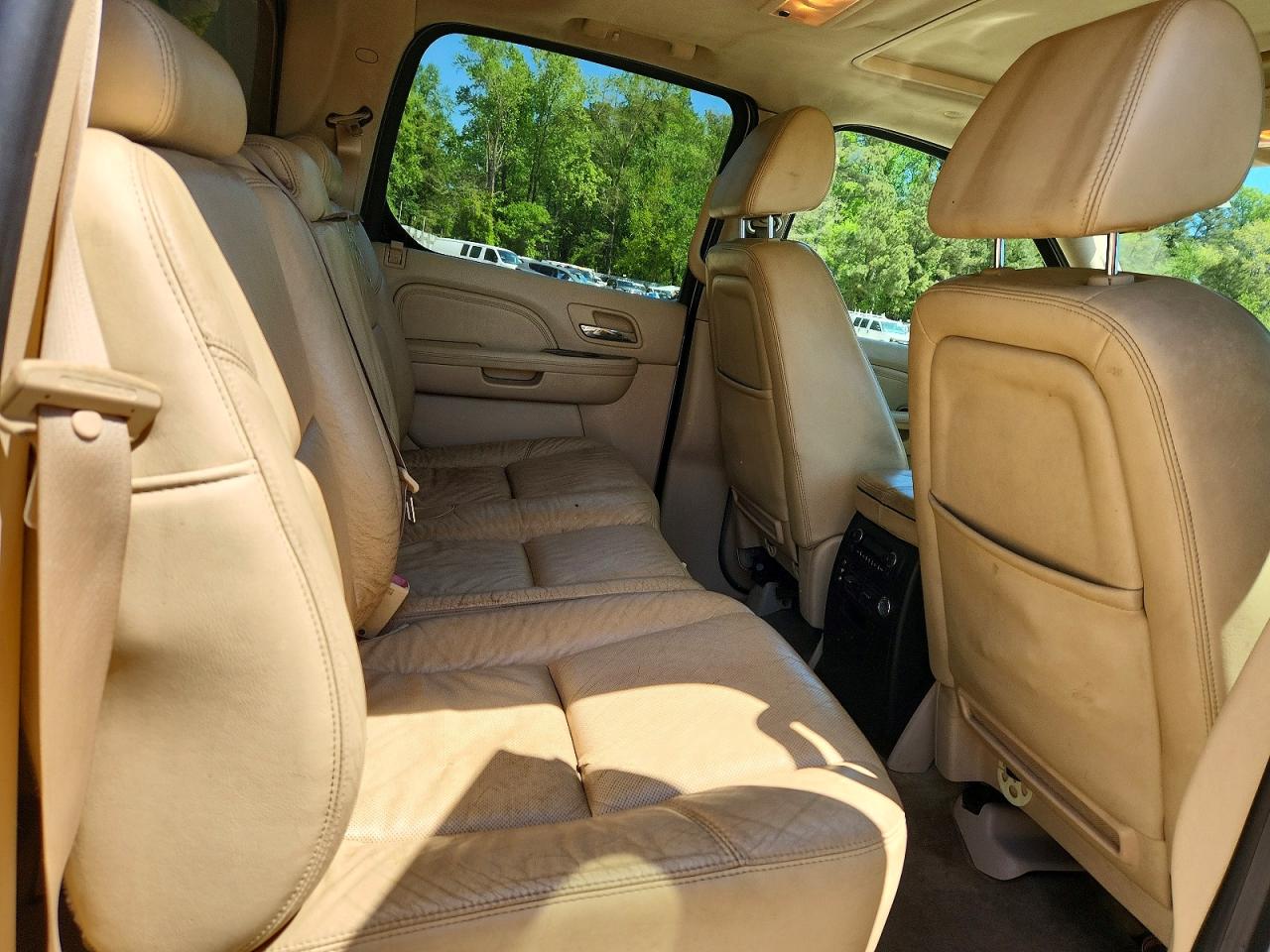 2008 CADILLAC Escalade VIN 3GYFK62878G275991 photo 10