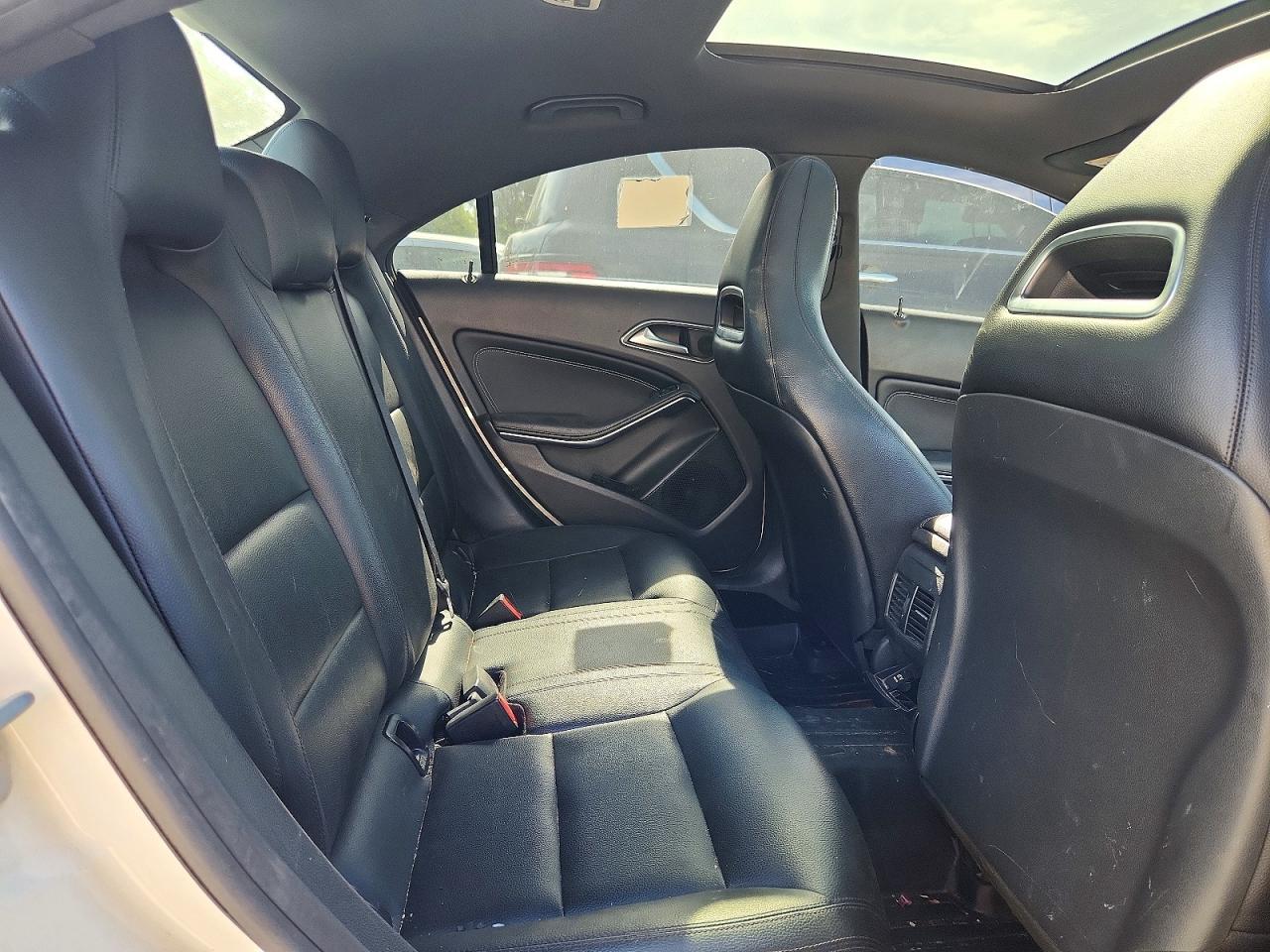 2014 Mercedes-Benz Cla-class VIN WDDSJ4EB8EN043640 photo 10