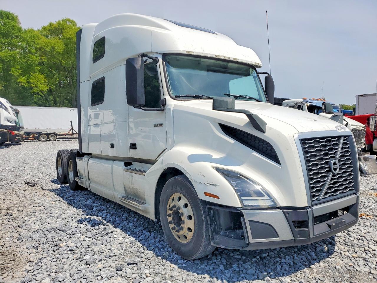 2020 Volvo Vn VIN 4V4NC9EH1LN226429 photo 1
