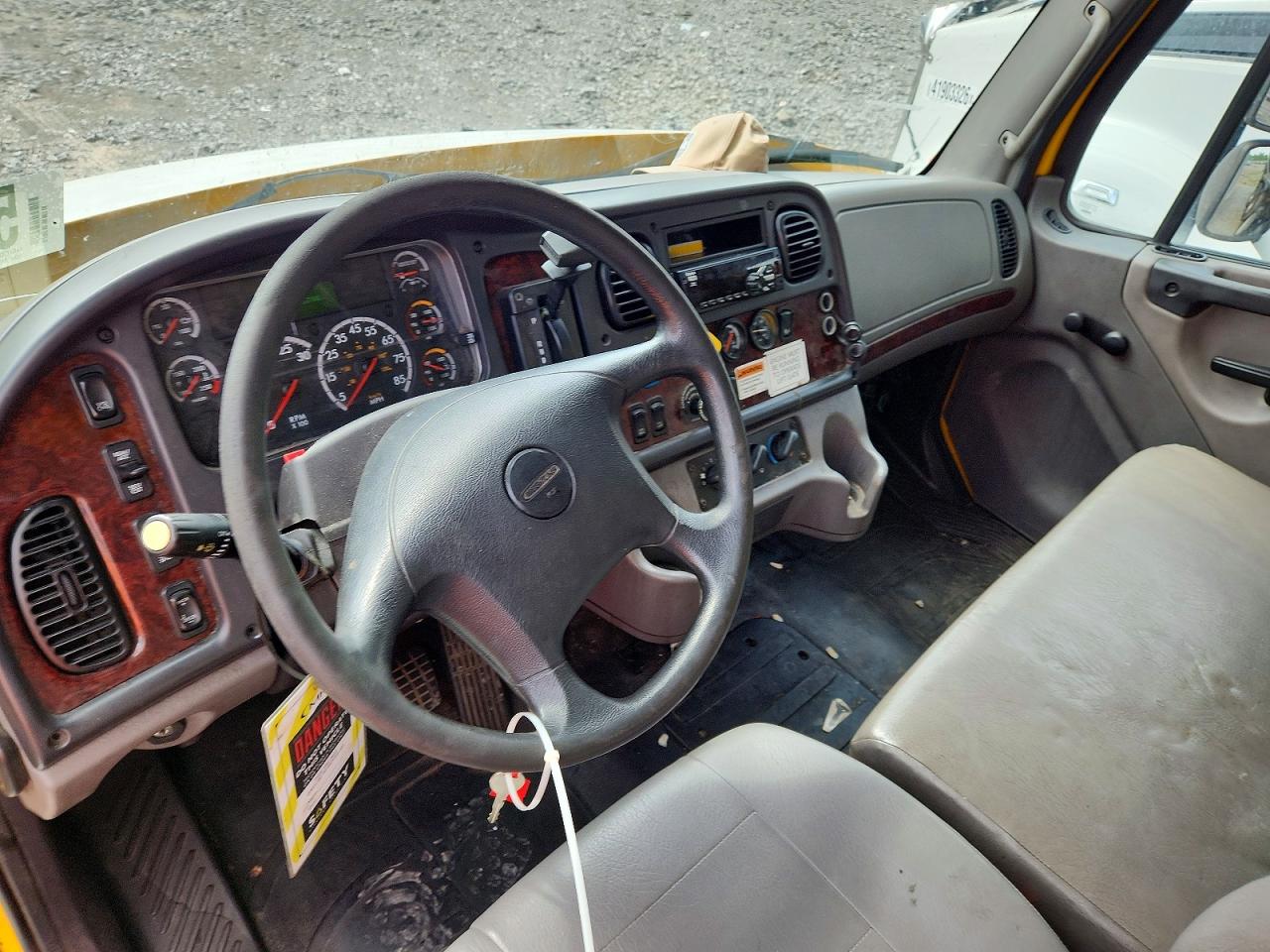 2018 FREIGHTLINER All other VIN 3ALACWFC8JDJH4648 photo 8
