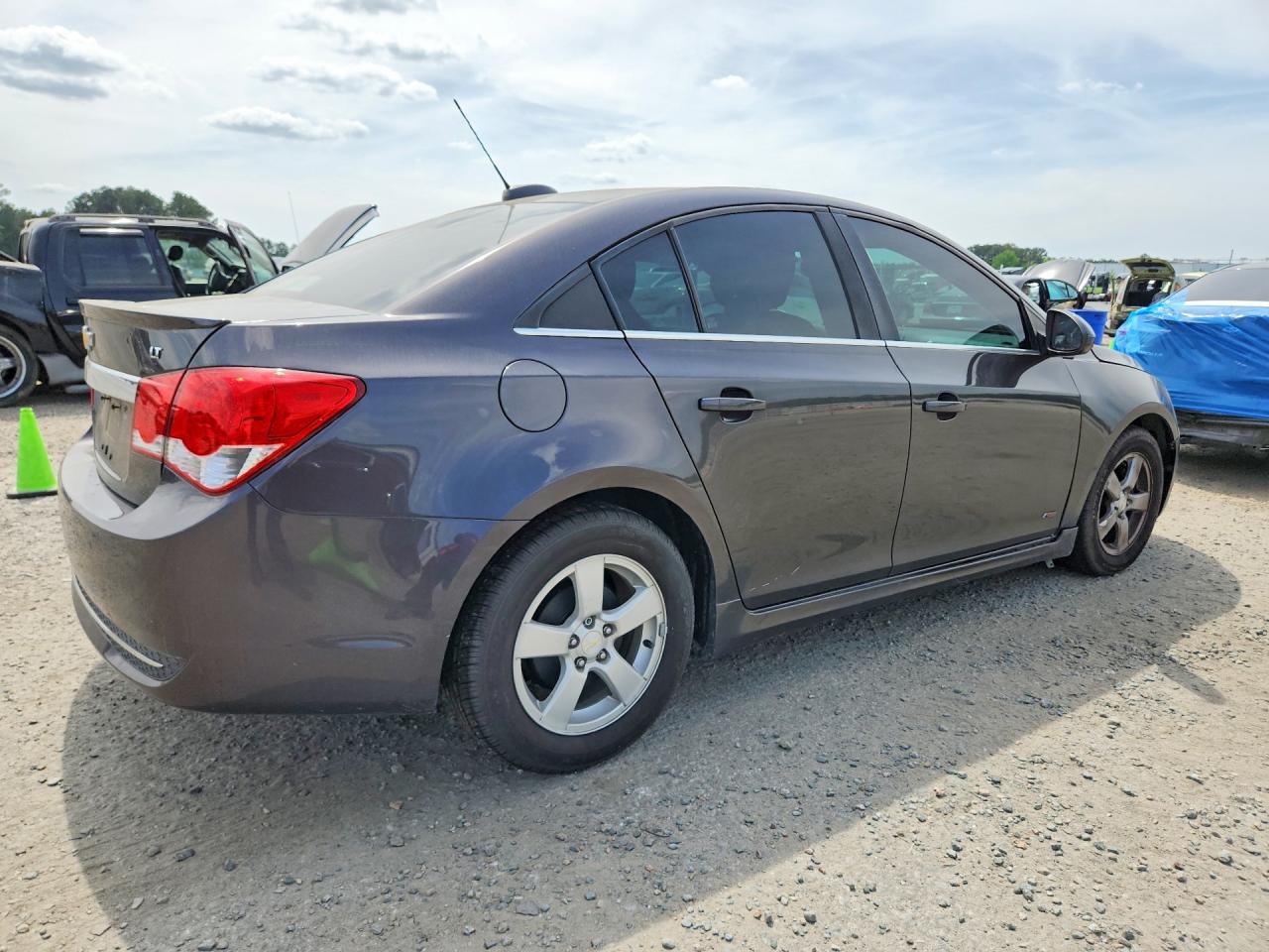 2016 Chevrolet Cruze VIN 1G1PE5SB2G7209603 photo 3