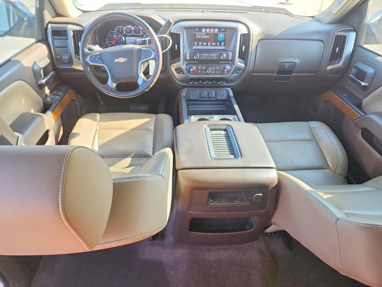 2016 Chev All models VIN 3GCPCSEC0GG328304 photo 8