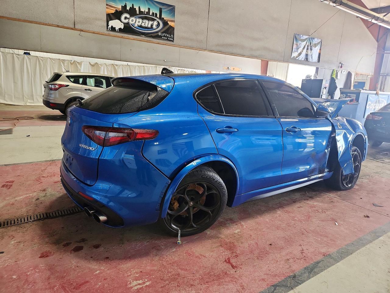 2019 Alfa Stelvio VIN ZASPAKEV7K7C32026 photo 3