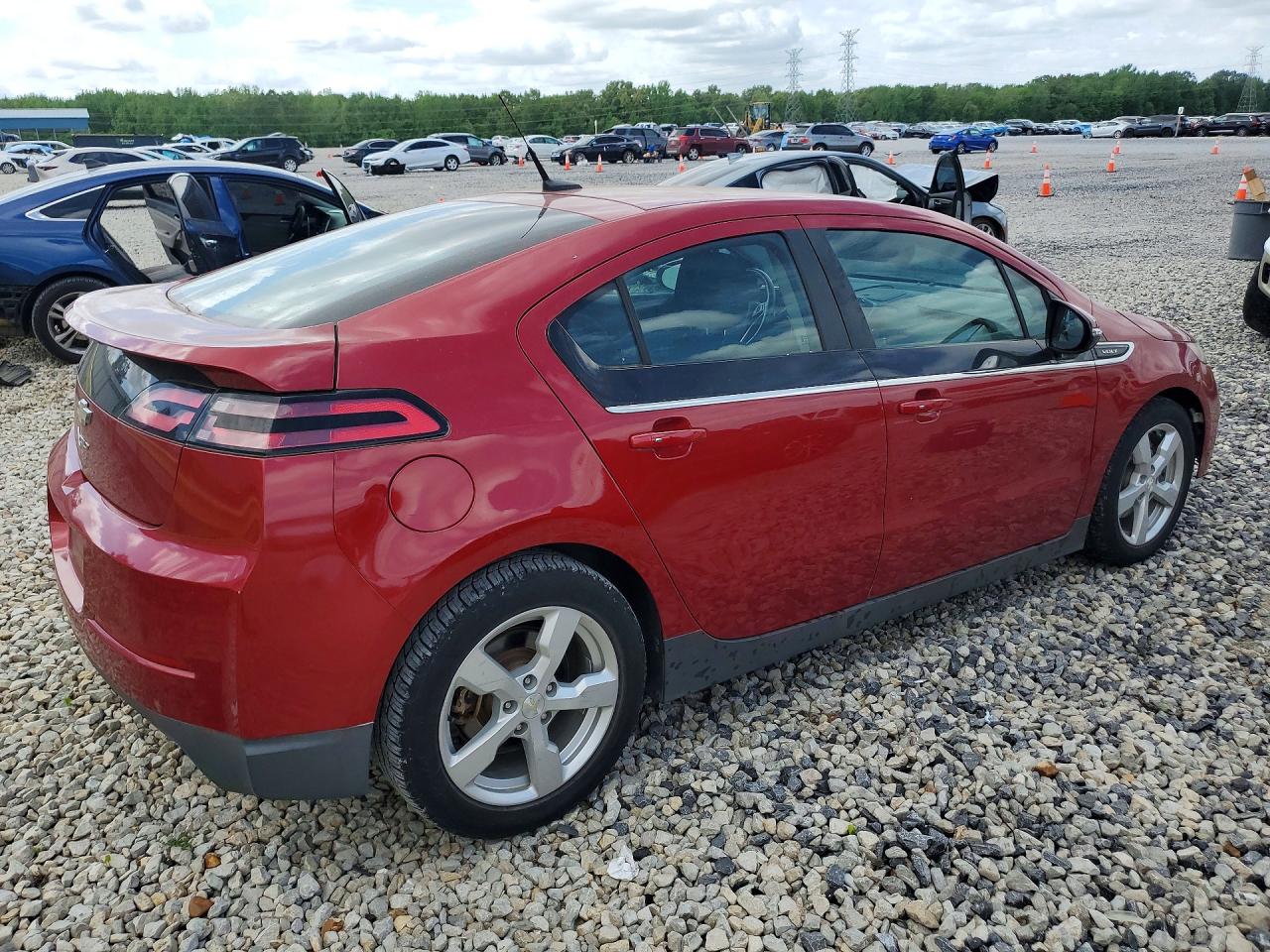 2014 Chevrolet Volt VIN 1G1RA6E49EU151382 photo 3