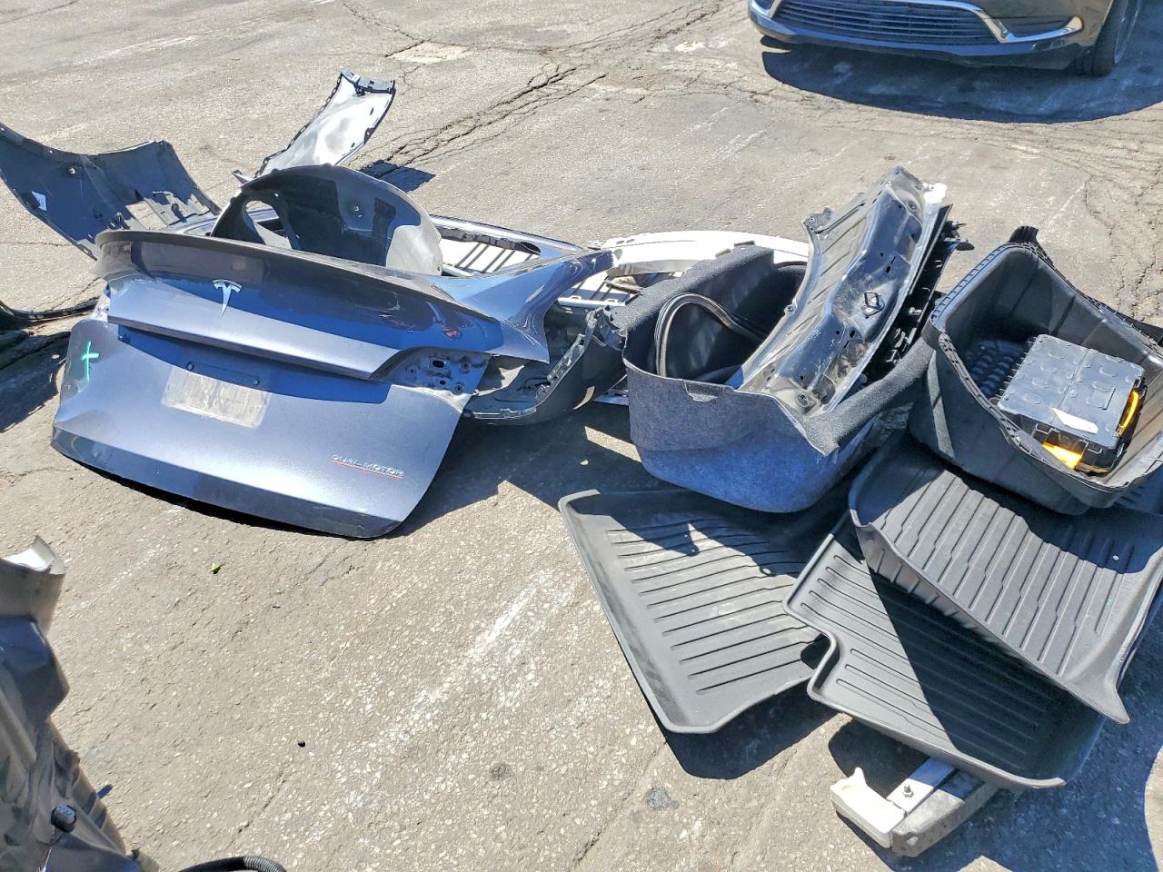 2021 Tesla Model y VIN 5YJYGDEF8MF250743 photo 12