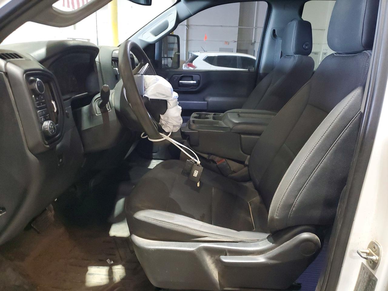 2020 Chev Silverado VIN 1GC4YME75LF149402 photo 7